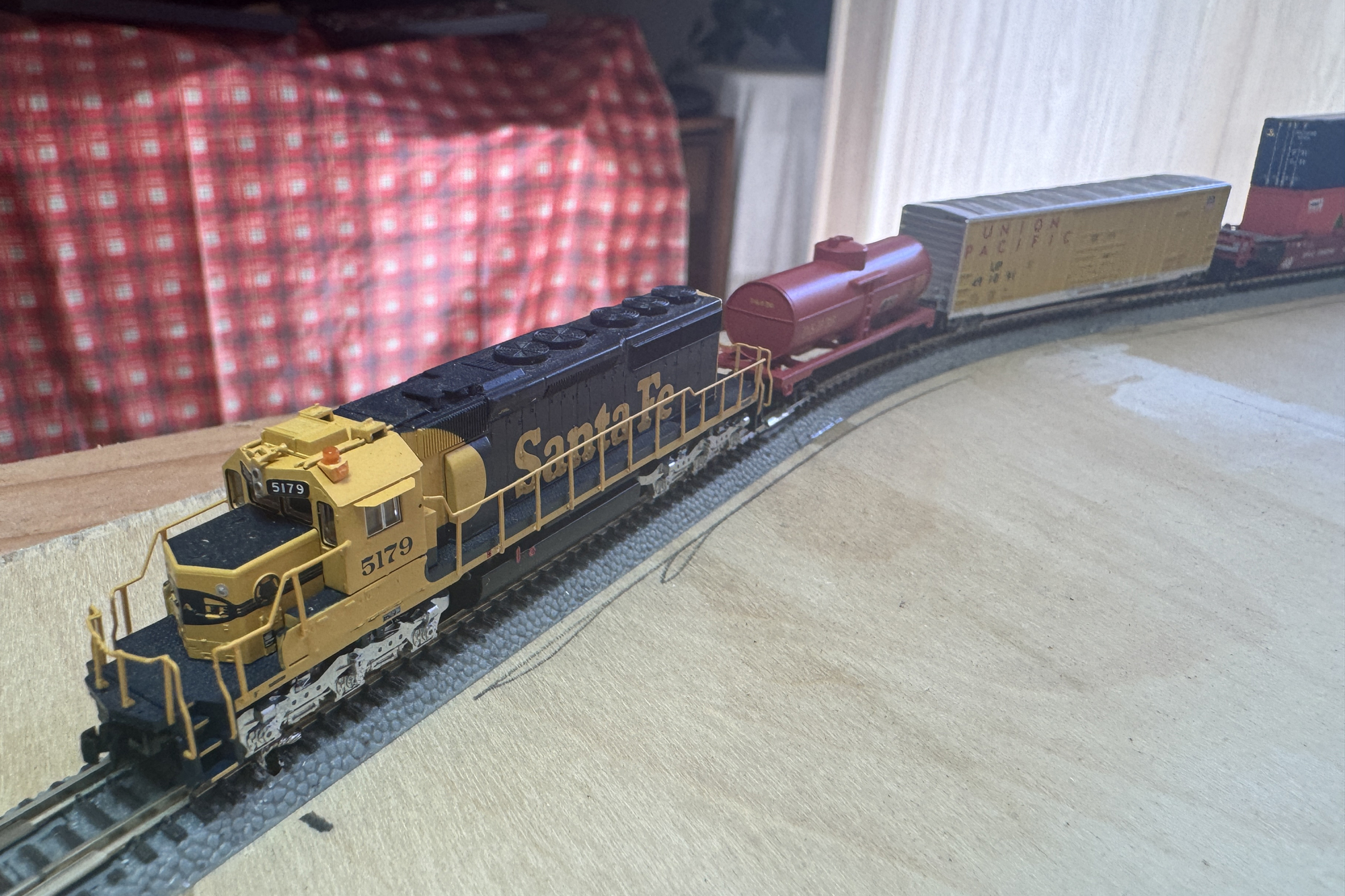 Santa Fe Z scale freight train.
